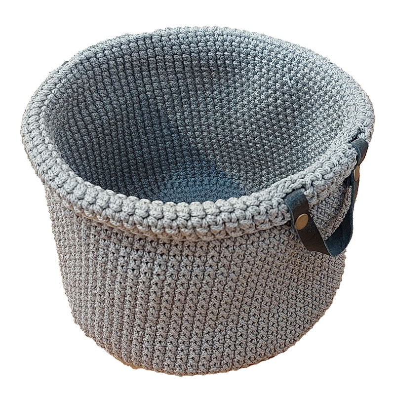 KM-1405-104 سبد بافتنی رنگی با دستههای چرمی